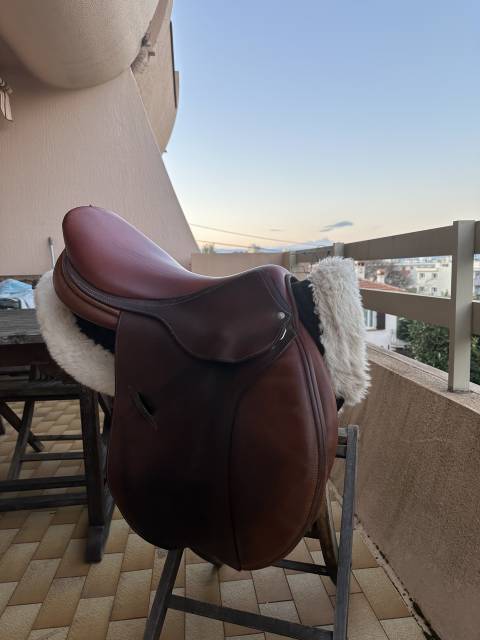 Selle Childeric 17 pouces 