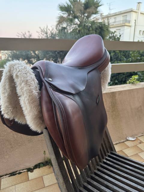 Selle Childeric 17 pouces 