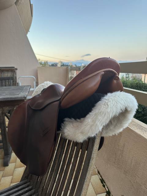 Selle Childeric 17 pouces 