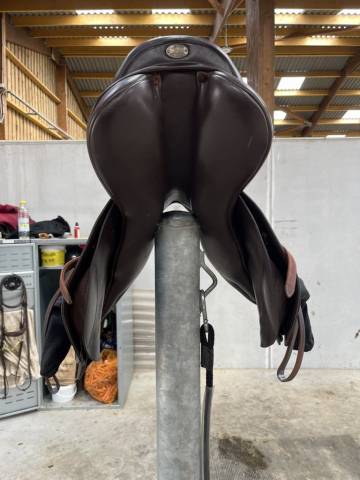 Selle Fairfax Classic Jump 17"5