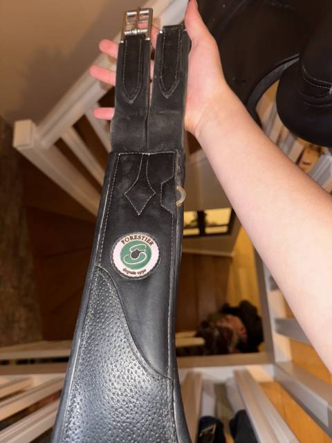 À vendre – Selle Forestier Club Junior 16” + accessoire