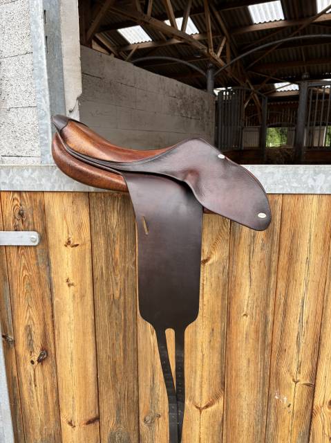 selle Butet practice 17,5"