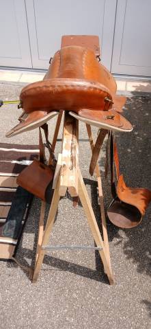 Selle d'équitation de fabrication artisanale pour rando