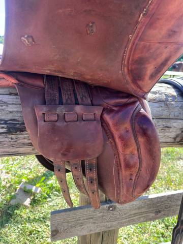 selle mixte en cuir 17.5p