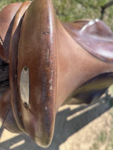 selle mixte en cuir 17.5p