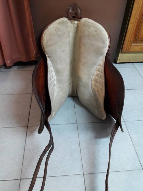 SELLE LUCAS MONTURAS