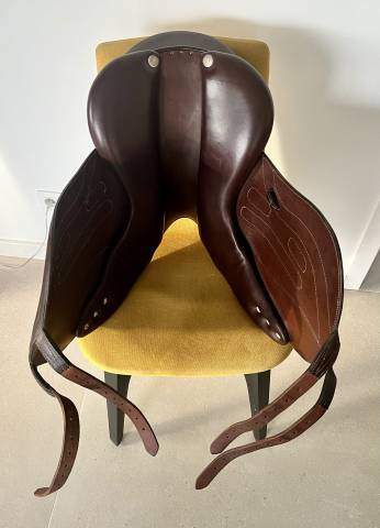 Selle de dressage GBS