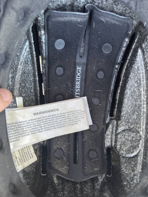 Bombe Knightsbrige à vendre 55-57cm