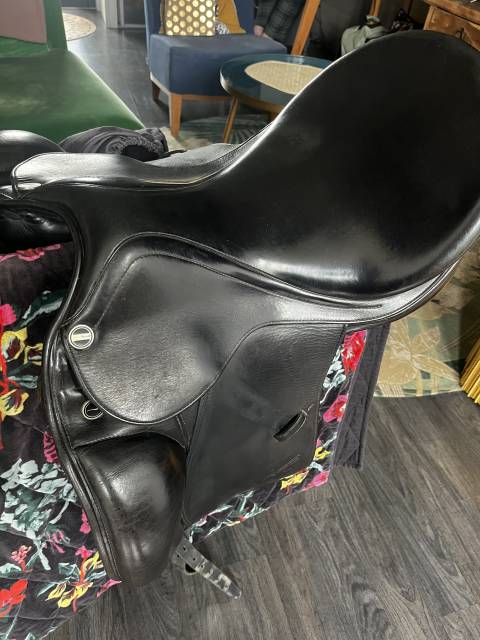 Selle dressage Erreplus Adelinde 