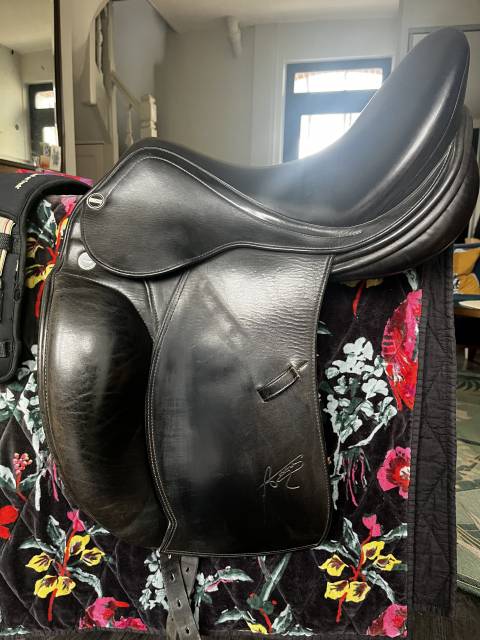 Selle dressage Erreplus Adelinde 