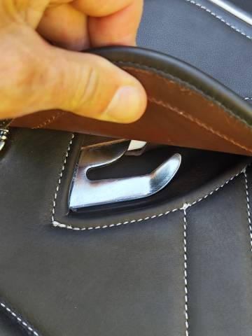 Selle d'obstacle EKUS F4 proto 