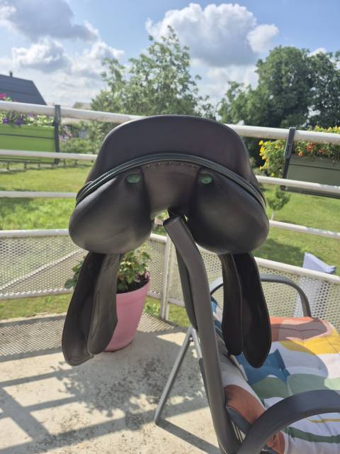 Selle Amérigo 2023 + accessoires haut de gamme offerts 