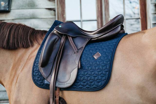 Tapis de selle classique dressage - Kentucky