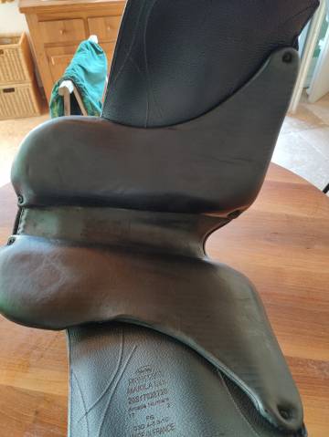 Selle dressage devoucoux Makila lab