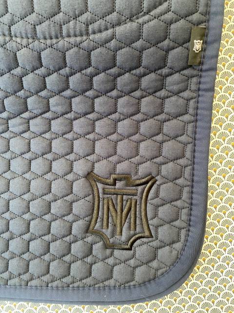 Tapis Mattes CSO neuf taille L en mouton 