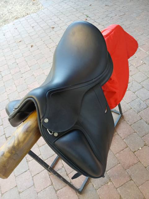 selle de dressage Équipe 16,5' 