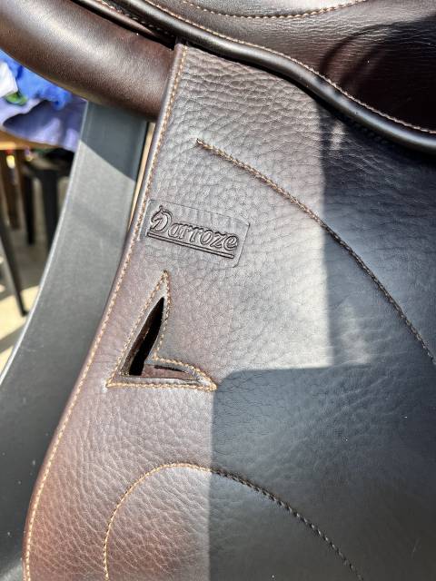 Selle cuir 17 pouces 