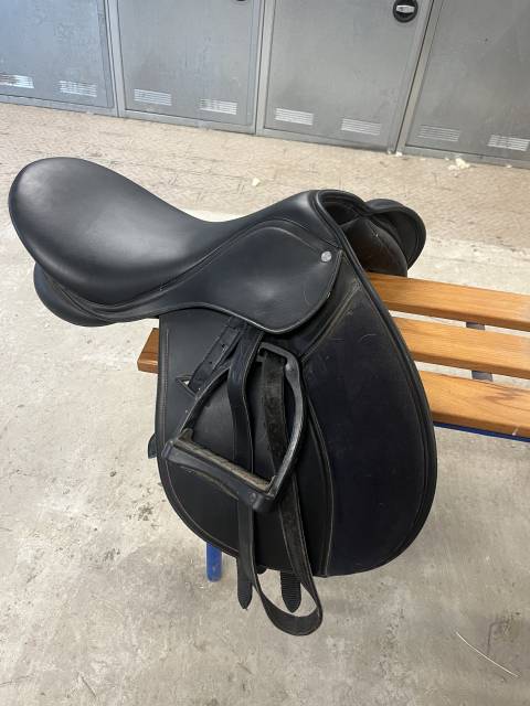 Selle à vendre 