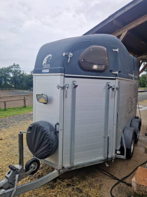 Van oblic gold xl cheval liberté 