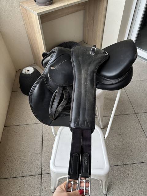 Selle mixte Tekna 17’ bon état - 250€