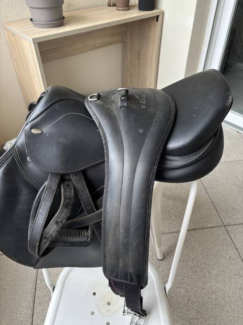 Selle mixte Tekna 17’ bon état - 250€