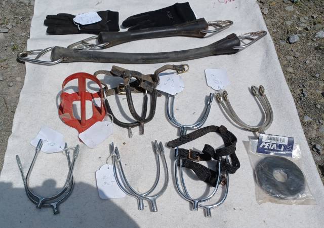 6 caisses de matériel 