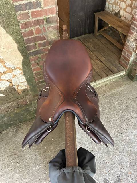 Selle Antarès Extra contact 2024