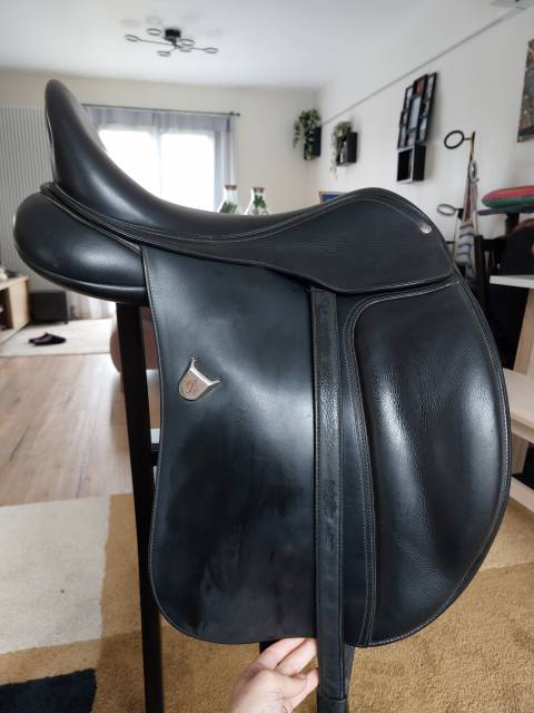 Selle dressage Bates Innova