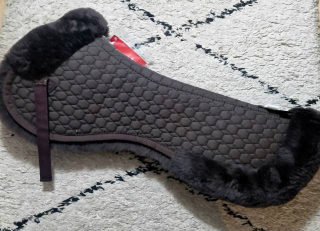 Amortisseur de selle en mouton - MATTES - Tissu surpiqué