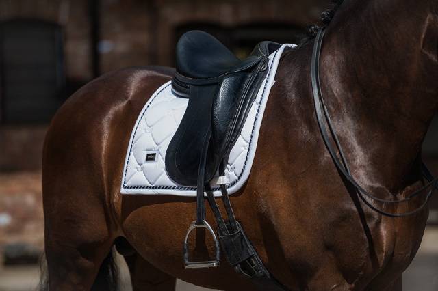 Tapis de dressage White Perfection - Equestrian Stockholm - Chabraque