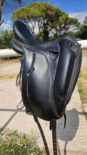 Selle dressage Devoucoux 