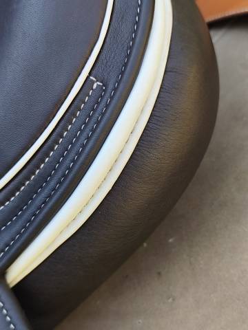 Selle EKUS F3 neuve 17,5"