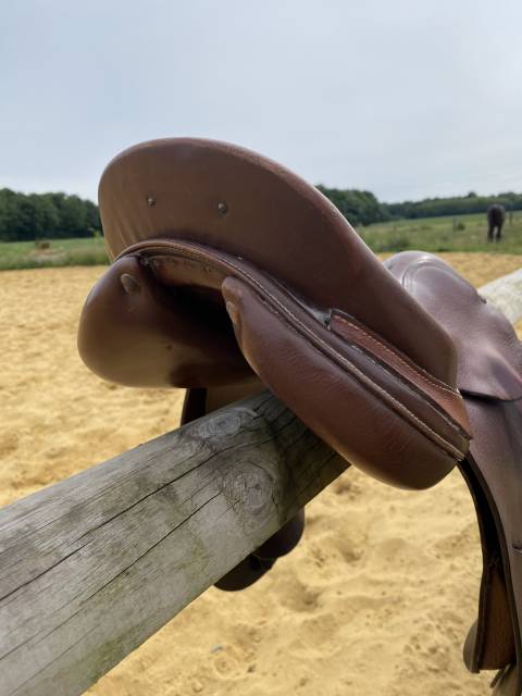 Selle Forestier Mixte 17p