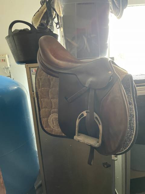 Selle Butet Saumur 17 pouces cso 