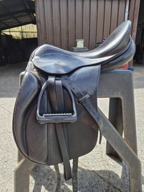 Selle de dressage Zaldi 