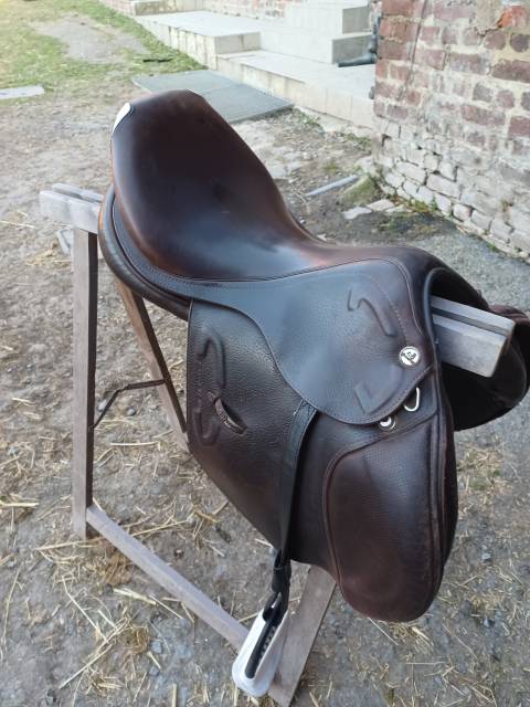 Selle Prestige Michel Robert 