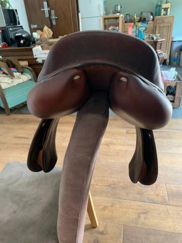 selle antares Bon état – Année 2013