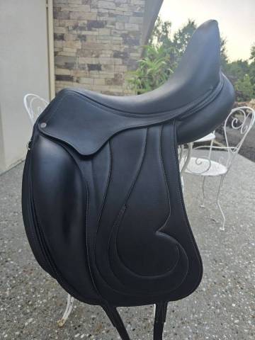 Selle Antares modèle Cadence