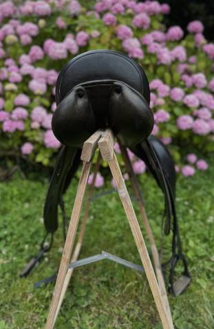 Selle de dressage 