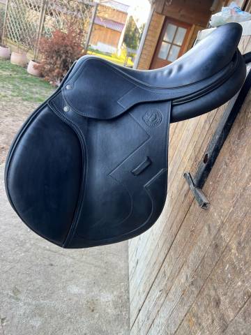 SELLE ANTARES SIGNATURE OBSTACLE 17,5" NOIRE DE 2024