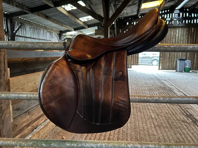 Selle Forestier SÉOUL Pro 18"/3AA