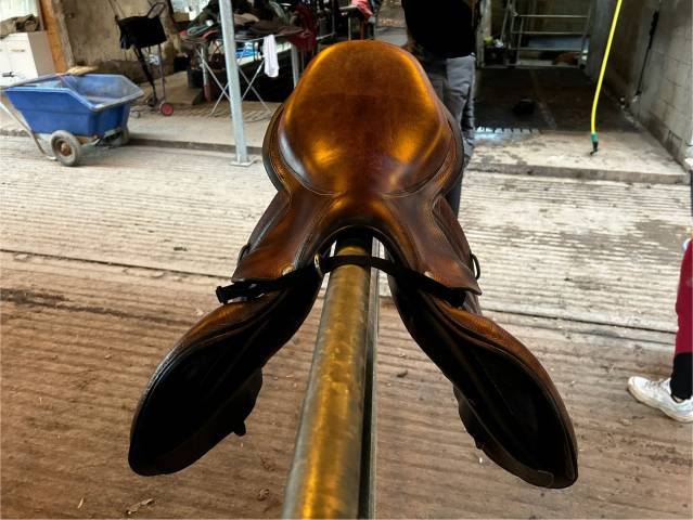 Selle Forestier SÉOUL Pro 18"/3AA