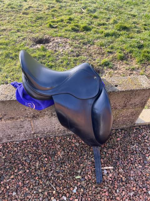 Selle de dressage Éric mondange 