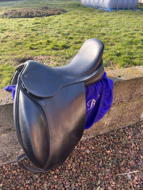 Selle de dressage Éric mondange 