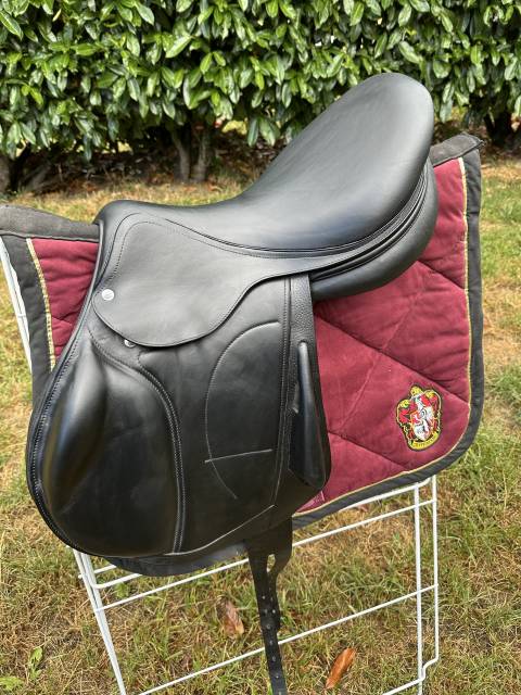 Selle Arion C2 17.5” – 2024 – Très bon état