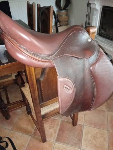 Selle et sangle cuir arçon réglable 17.5 FOUGANZA 2022