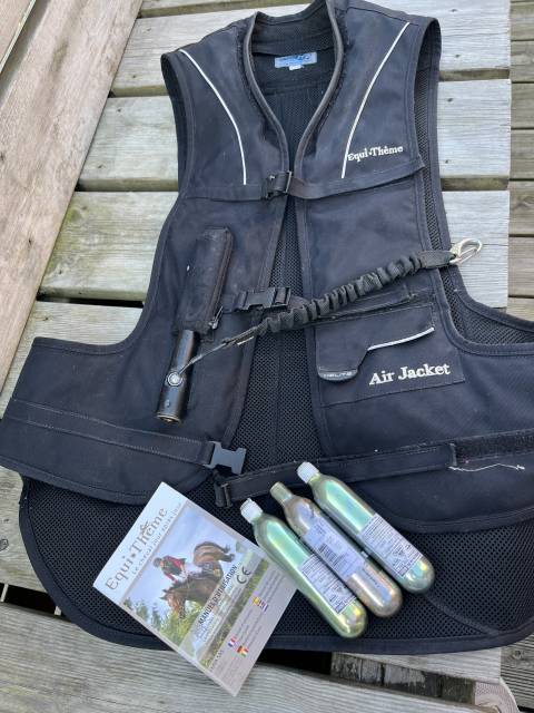 Gilet airbag equi-theme ( technologie Helite)