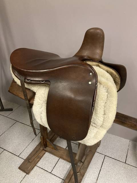 Selle Cheval Amazone anglaise Marque MAYHEW 