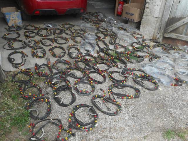 92 pièces équitations lot rênes faire prix   