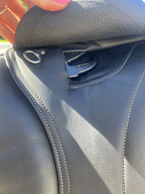 Selle CWD mademoiselle noire 